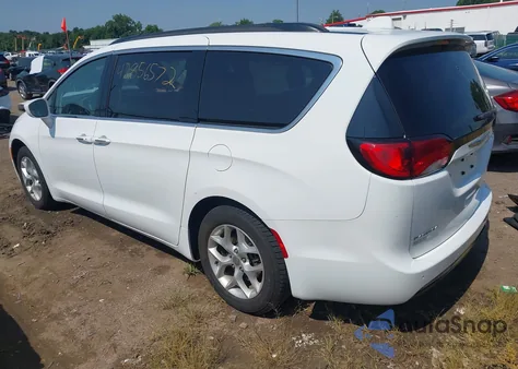 2018 Chrysler Pacifica Touring Plus из США, поврежденный, VIN 2C4RC1FG3JR125915